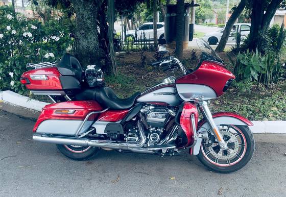 HARLEY-DAVIDSON ROAD GLIDE ULTRA 